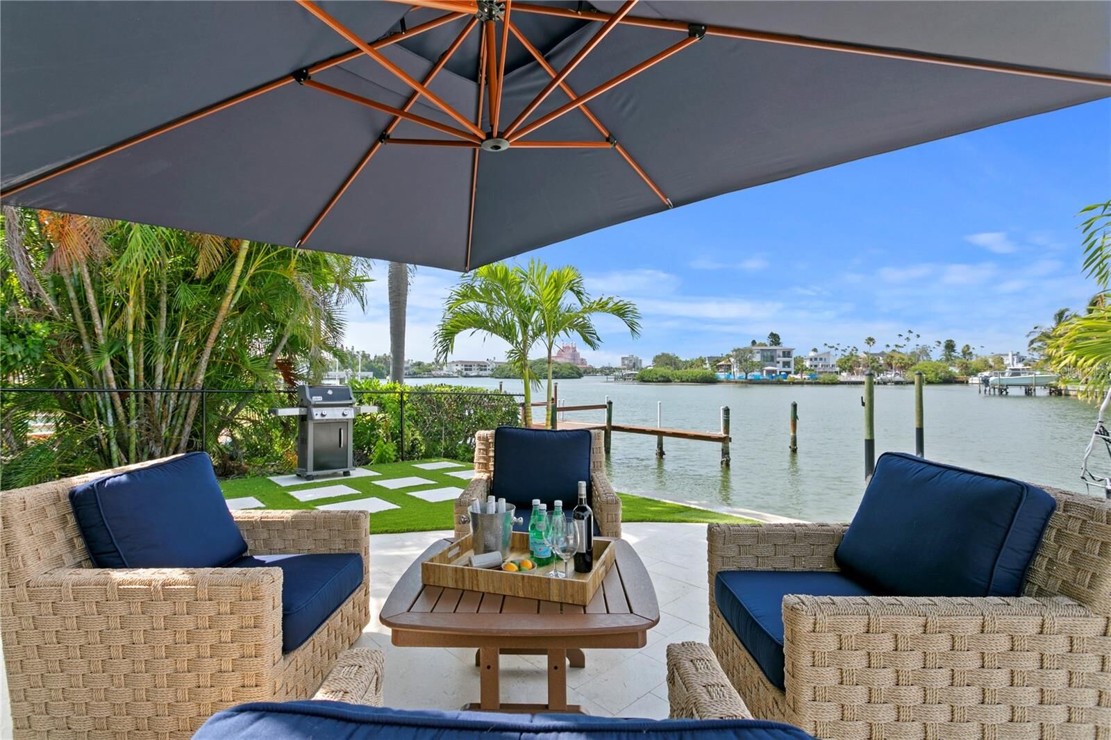 Property Photo: 243 Hermosita Drive FL 33706