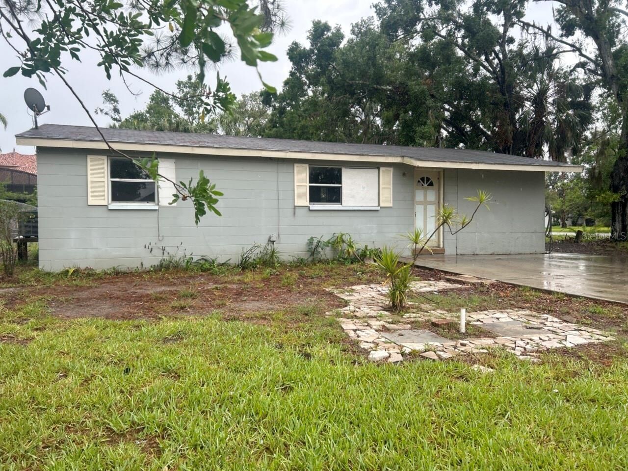 Property Photo:  310 2nd Avenue NW  FL 33570