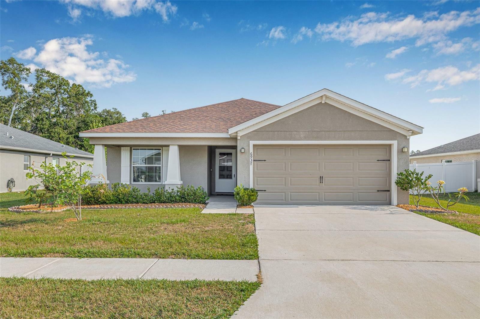 Property Photo: 6937 Gideon Circle FL 33541