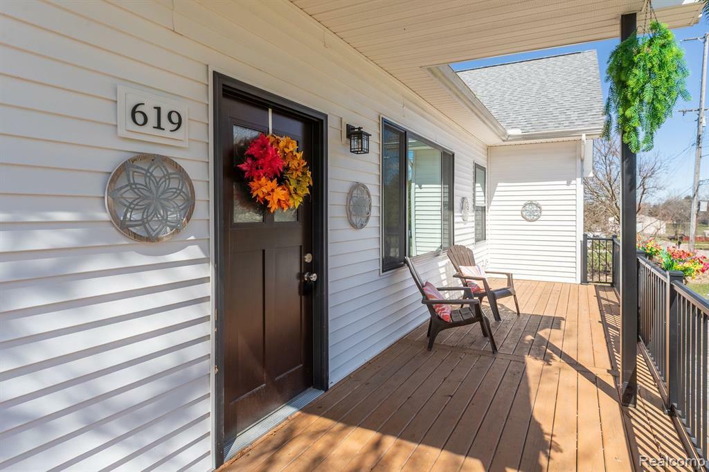 Property Photo: 619 N Watkins MI 48872 9103