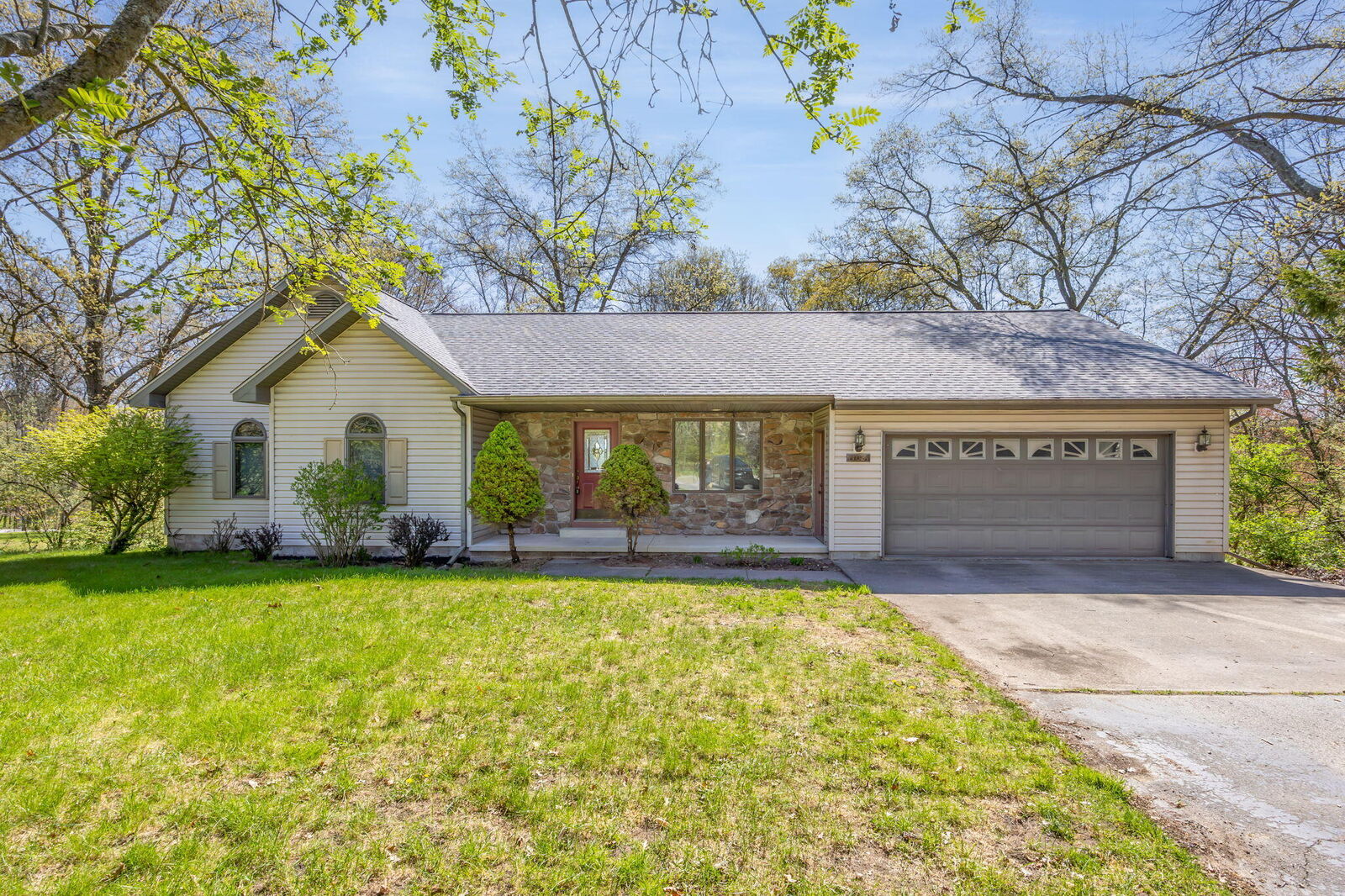 Property Photo:  11021 Heather Lane  MI 49346 