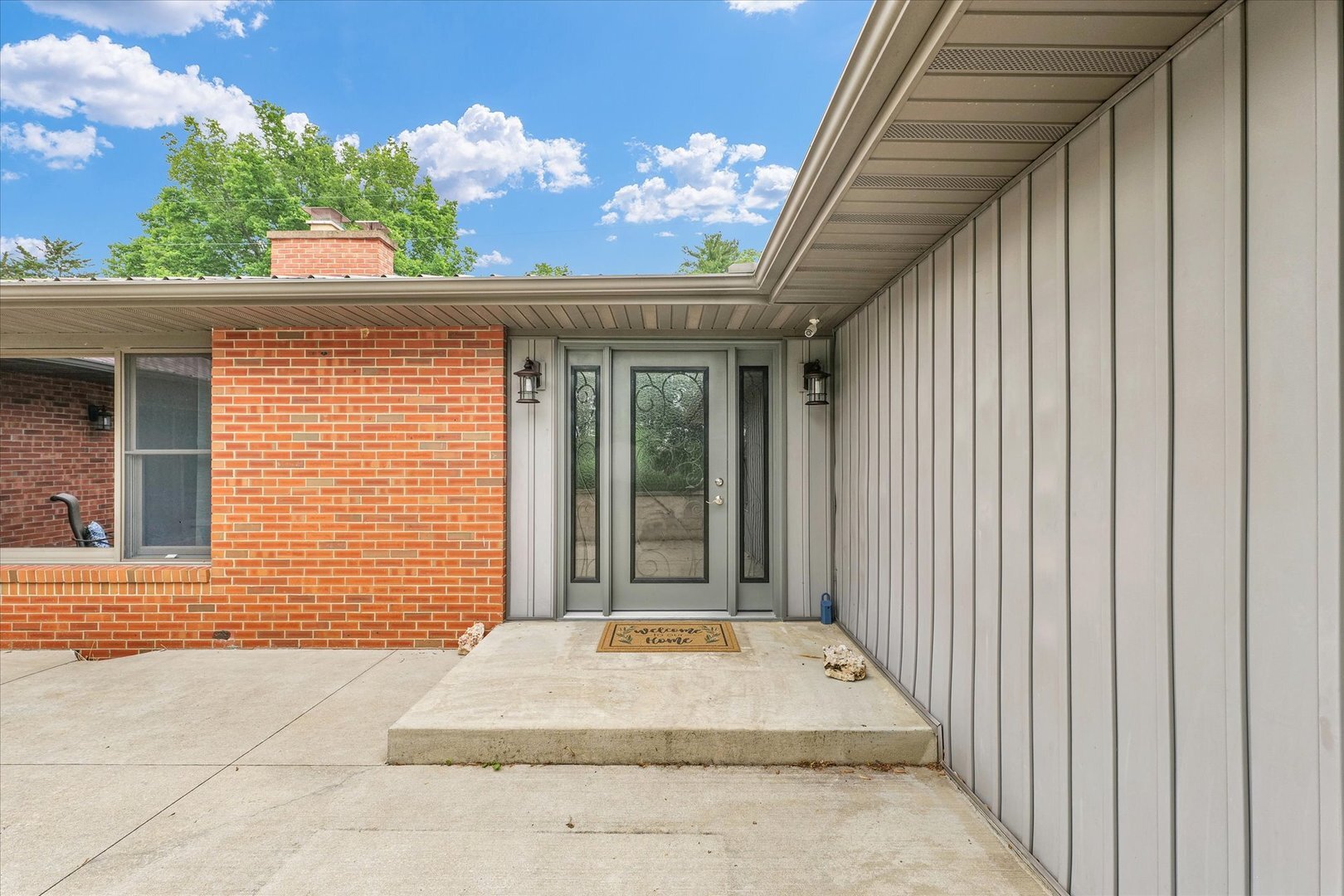 Property Photo: 3408 E University Avenue IL 61802