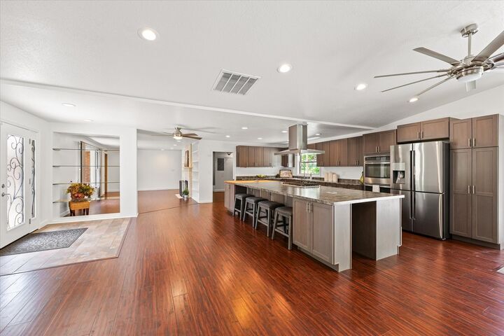 Property Photo: 3408 E University Avenue IL 61802