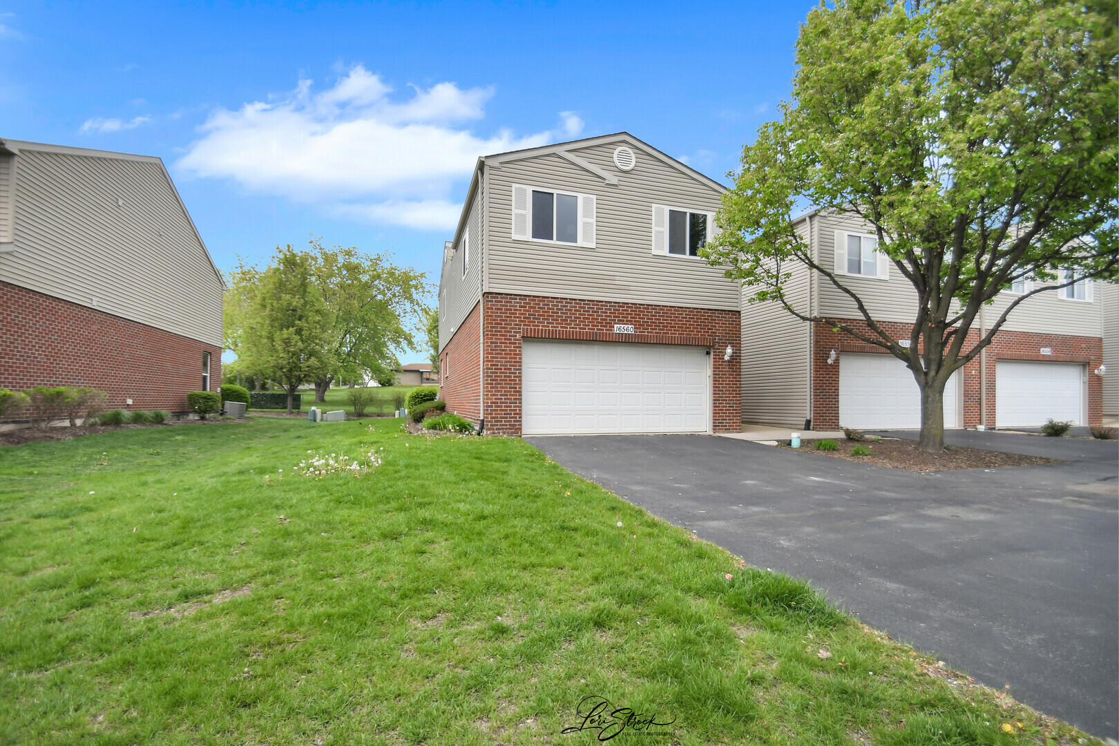 Property Photo: 16560 Willow Walk Drive IL 60441
