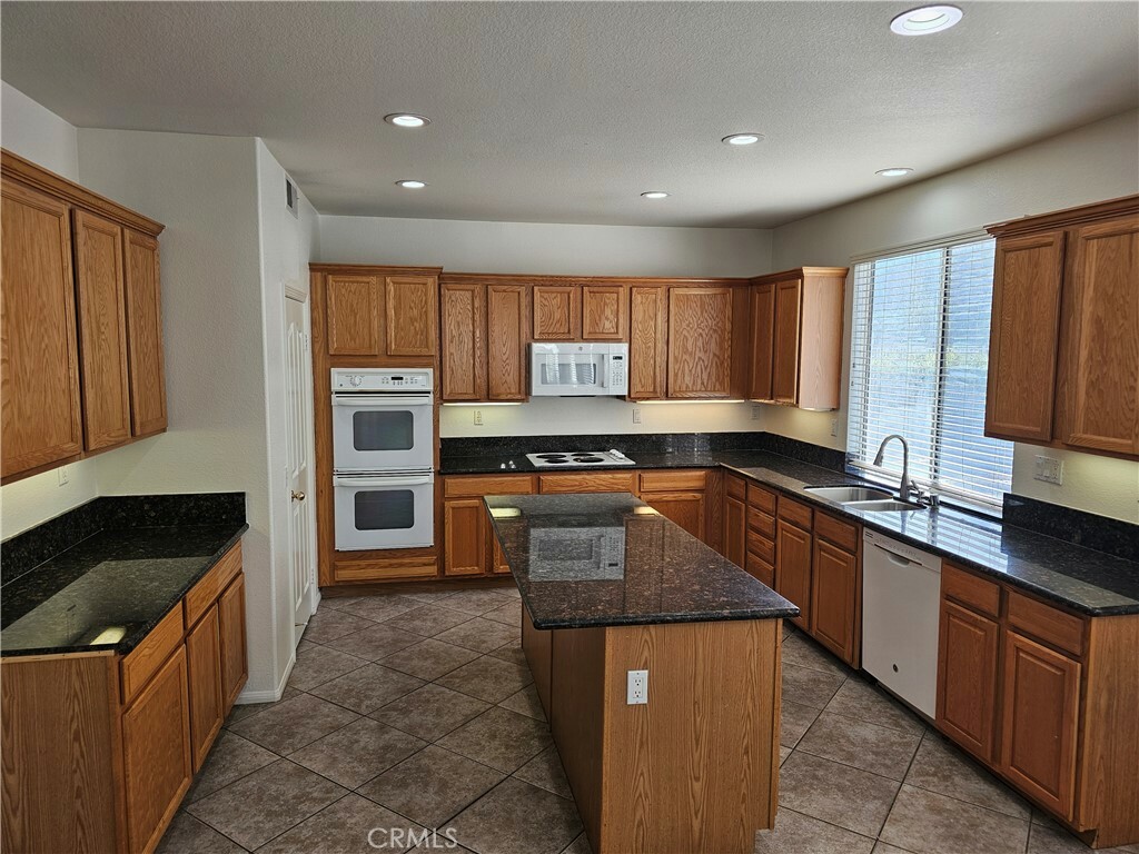 Property Photo: 33429 Barrington Drive CA 92592