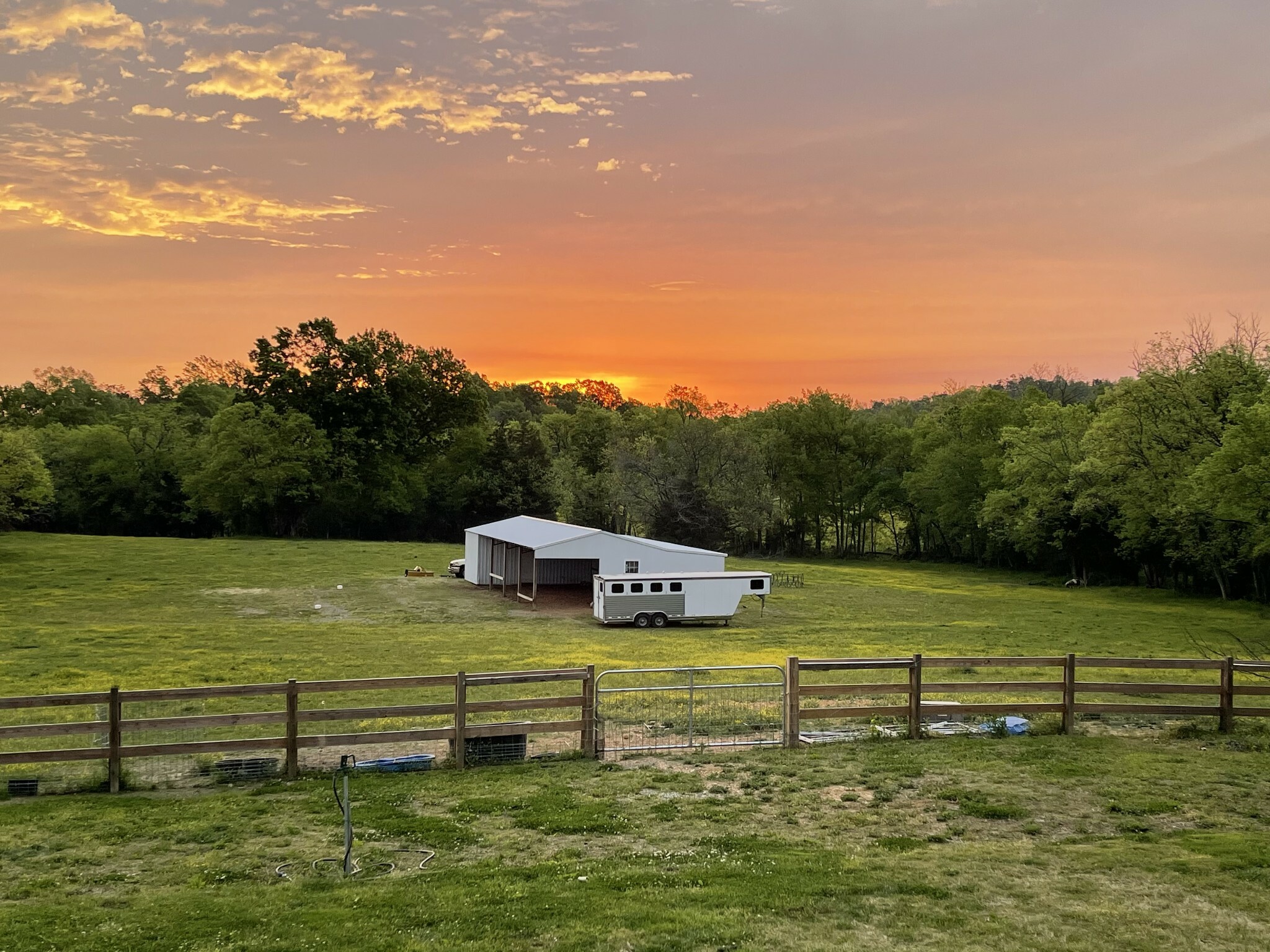 Property Photo: 455 Himesville Rd TN 37160
