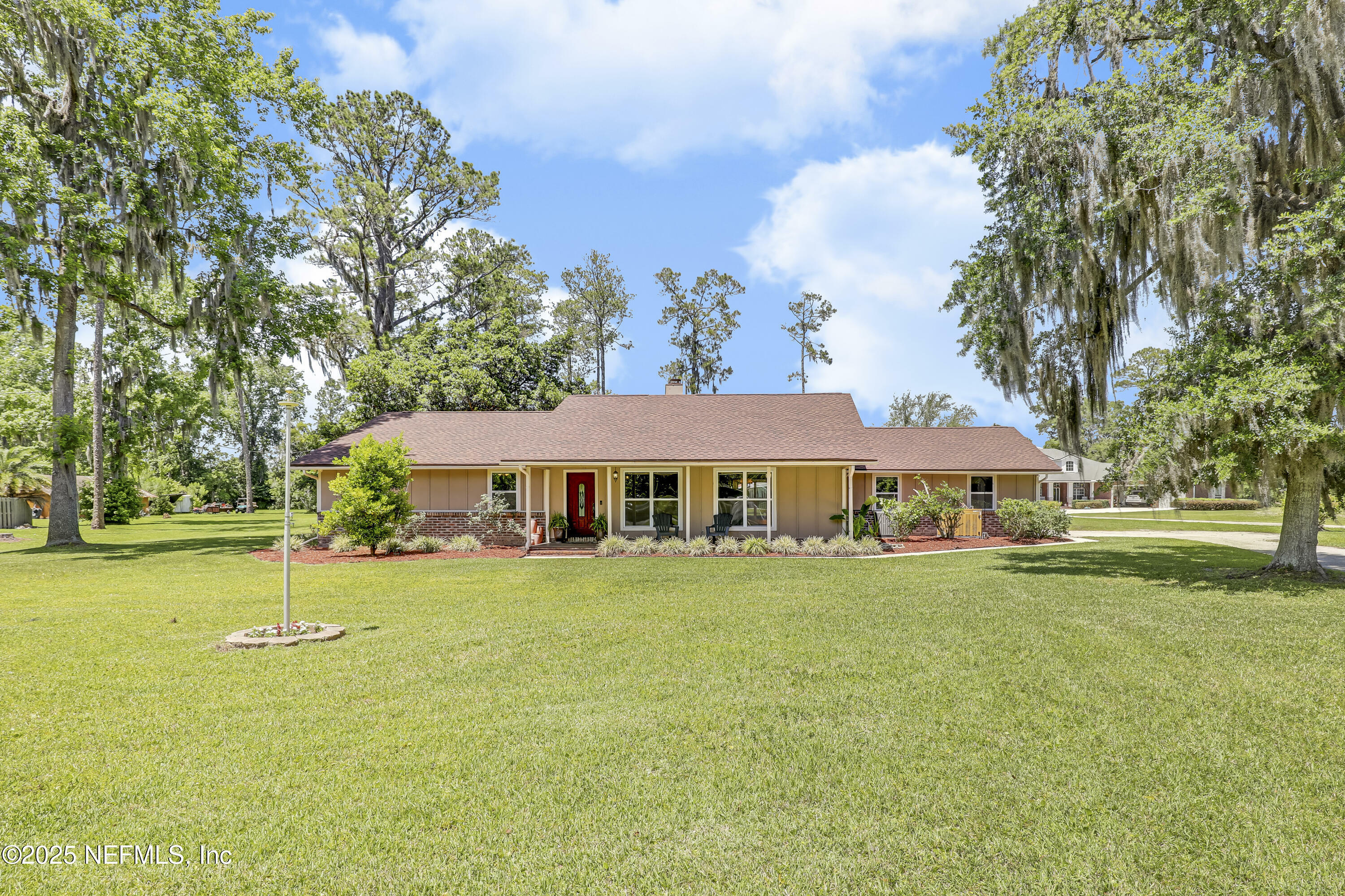 Property Photo: 1466 Arena Road FL 32003