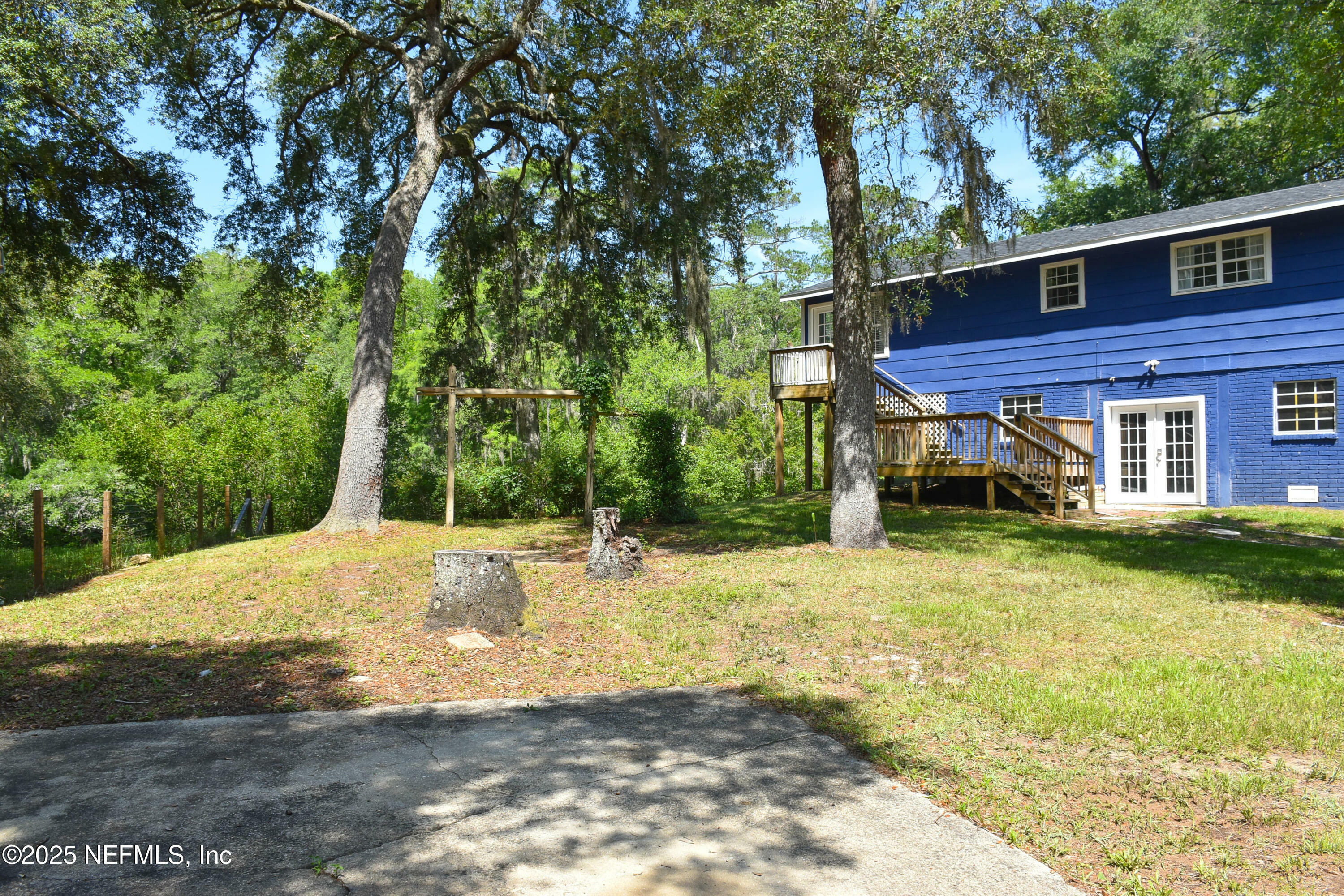 Property Photo: 2873 Creek Street FL 32068