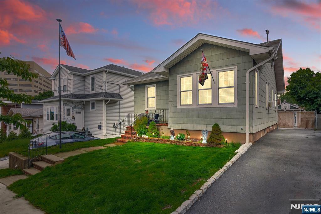 Property Photo:  14 Elizabeth Street  NJ 07070 