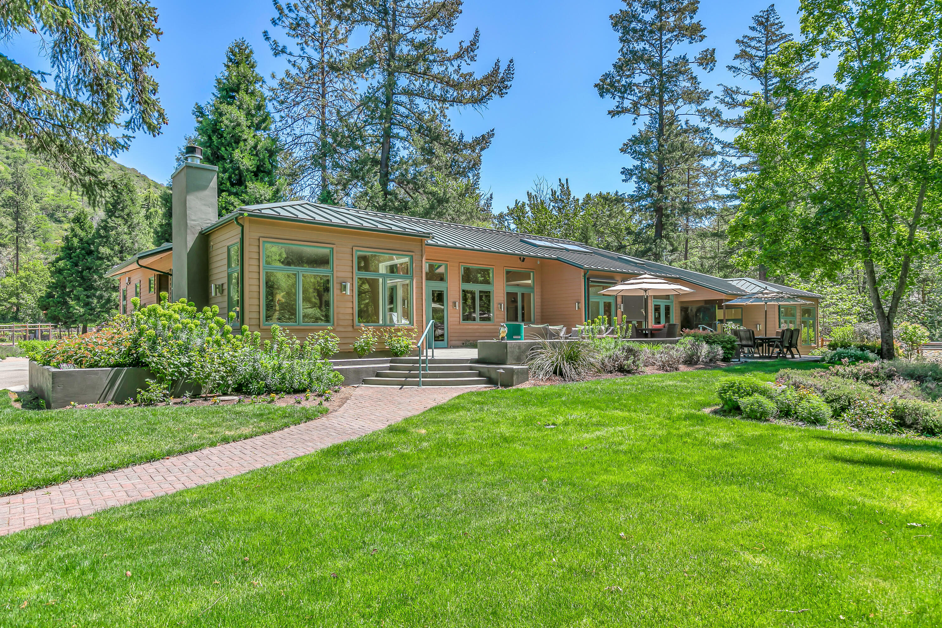 13587 Highway 238  Applegate OR 97530 photo