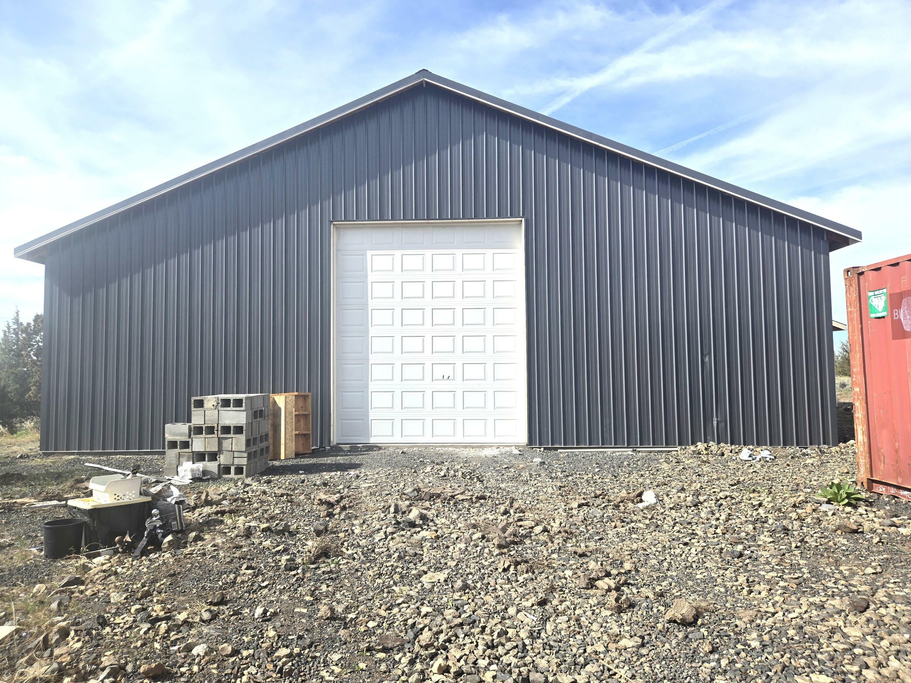 Property Photo: 6318 SE Goble Drive OR 97754