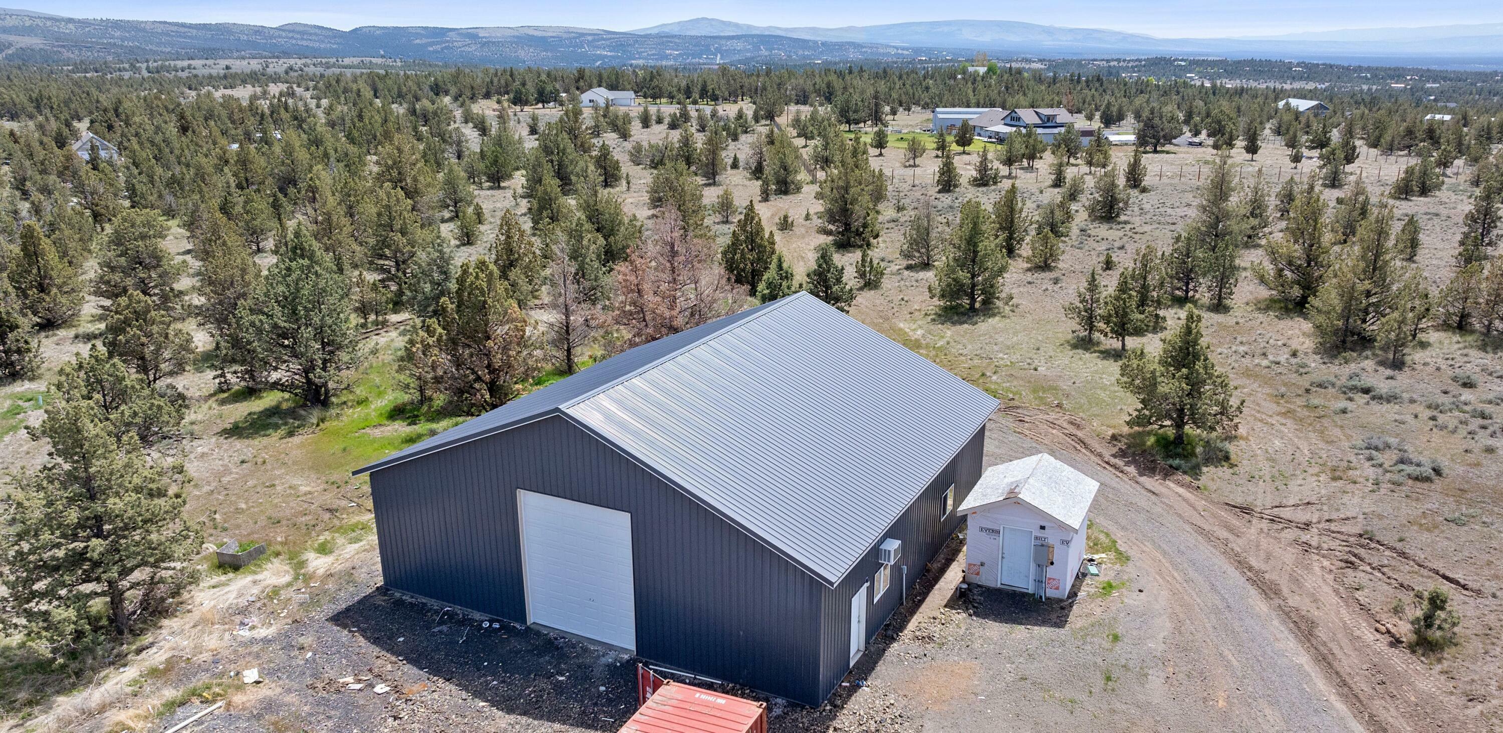 Property Photo: 6318 SE Goble Drive OR 97754