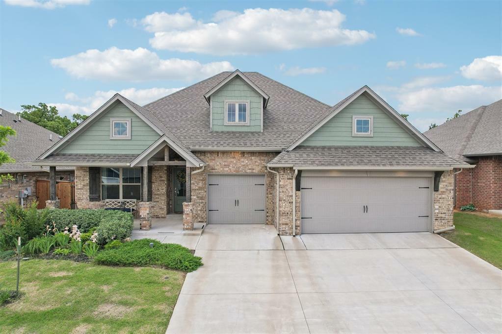 Property Photo: 8400 Poplar Drive OK 73034