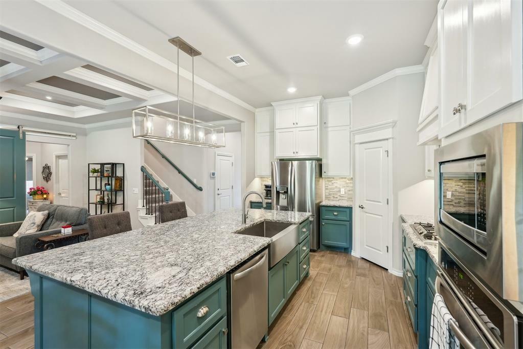 Property Photo: 8400 Poplar Drive OK 73034