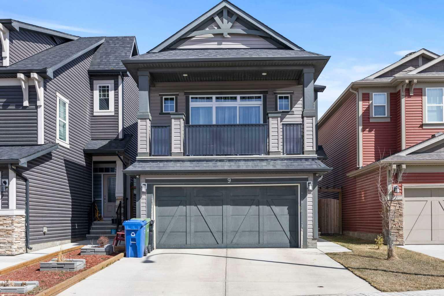9 Sage Bluff Rise NW  Calgary AB T3R 0X5 photo