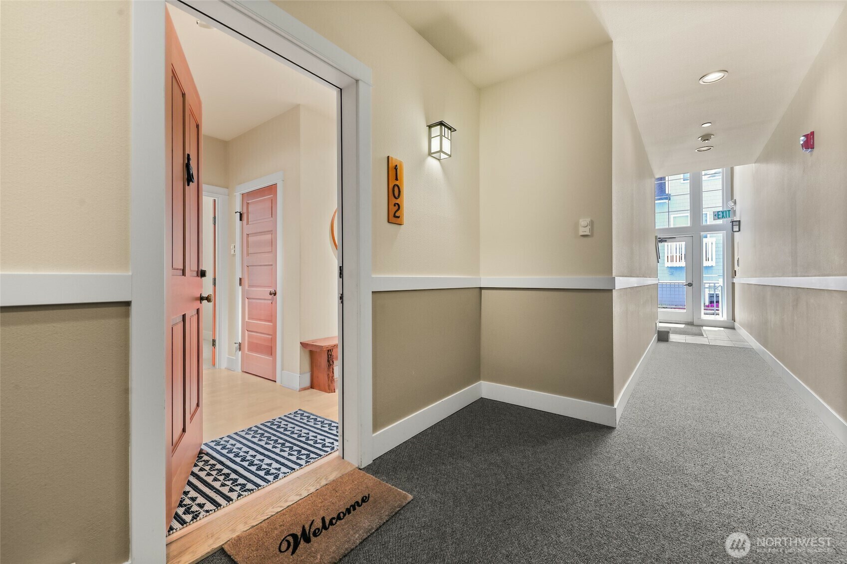 Property Photo: 156 Hall Brothers Lp 102 WA 98110