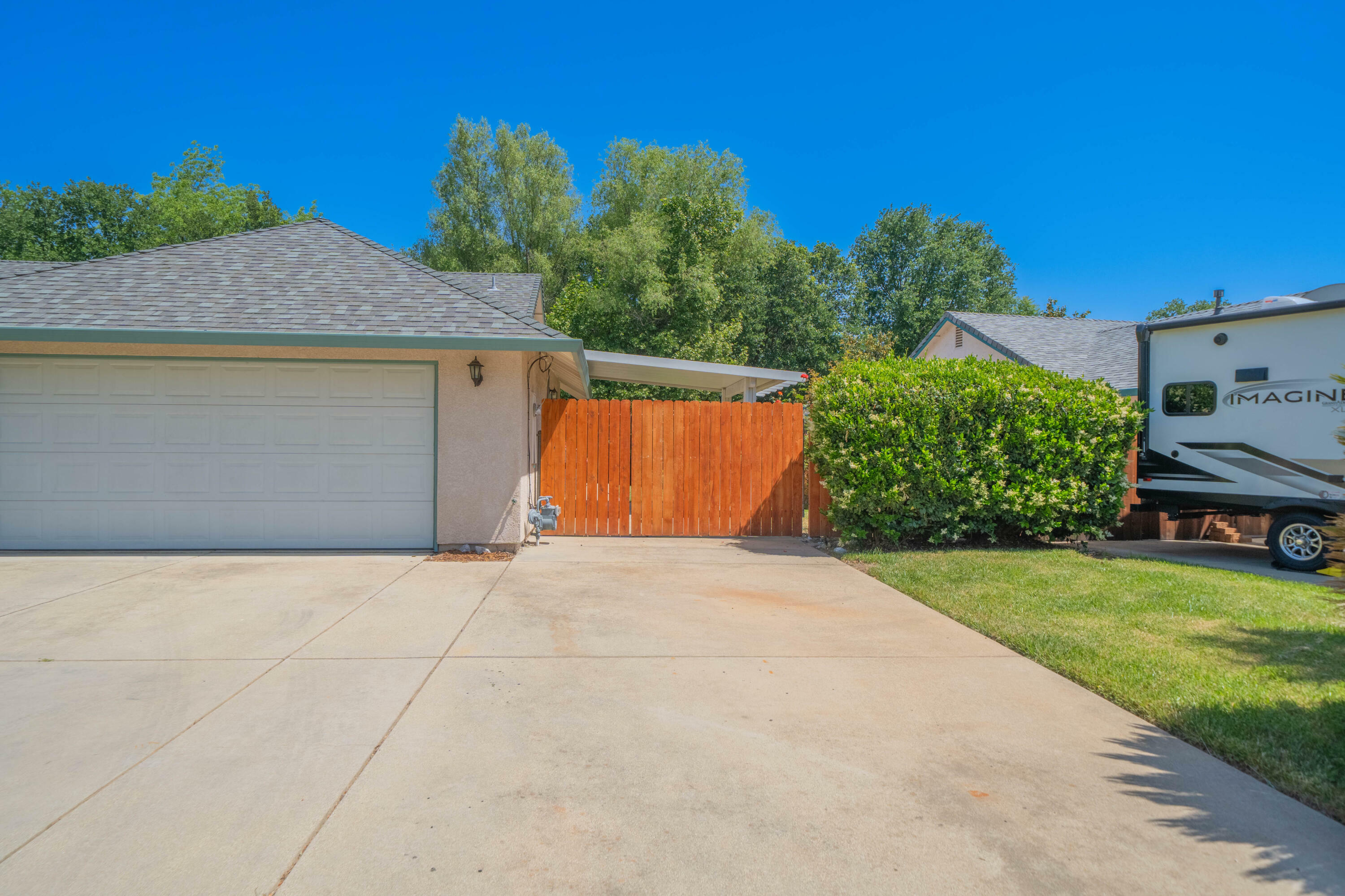 Property Photo: 7231 Platinum Way CA 96001