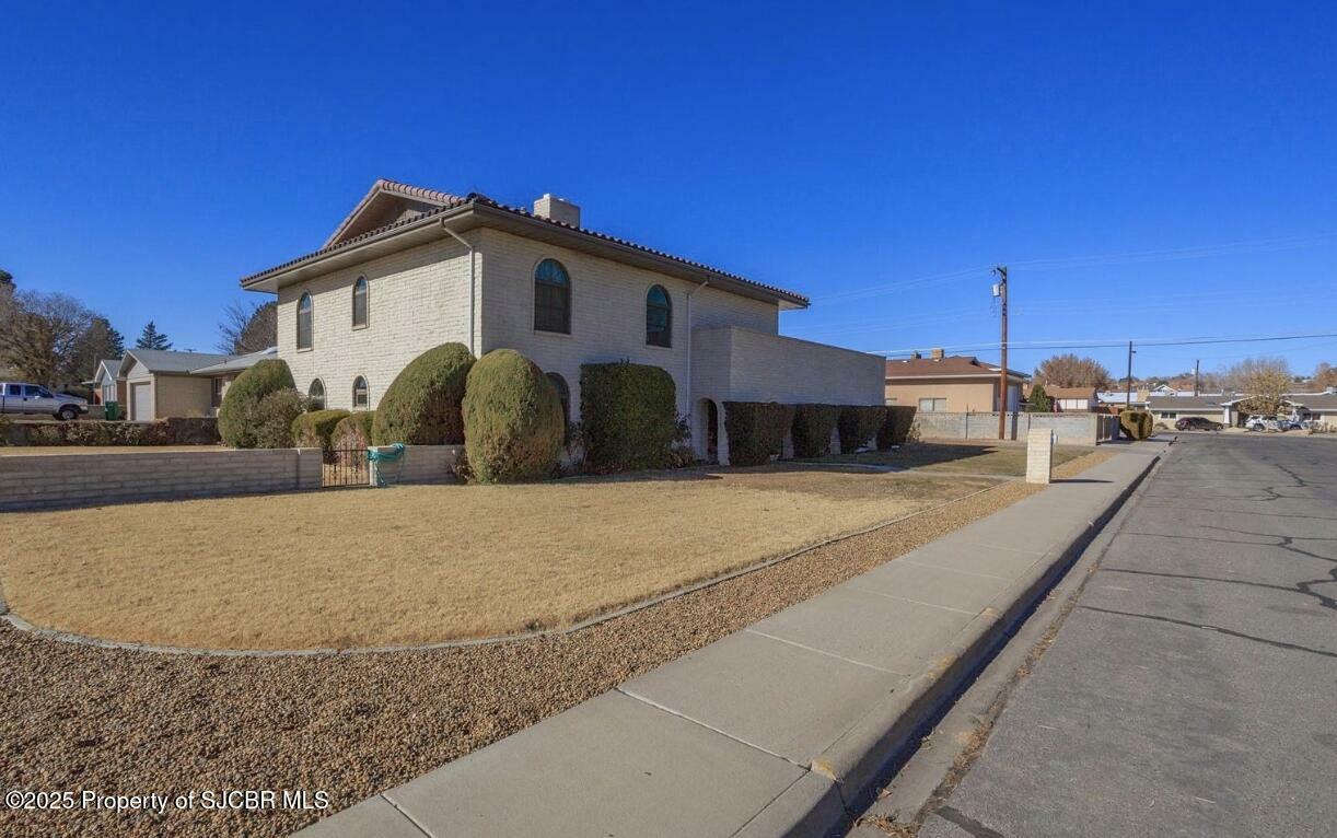 Property Photo:  2205 N Santiago Avenue  NM 87401 