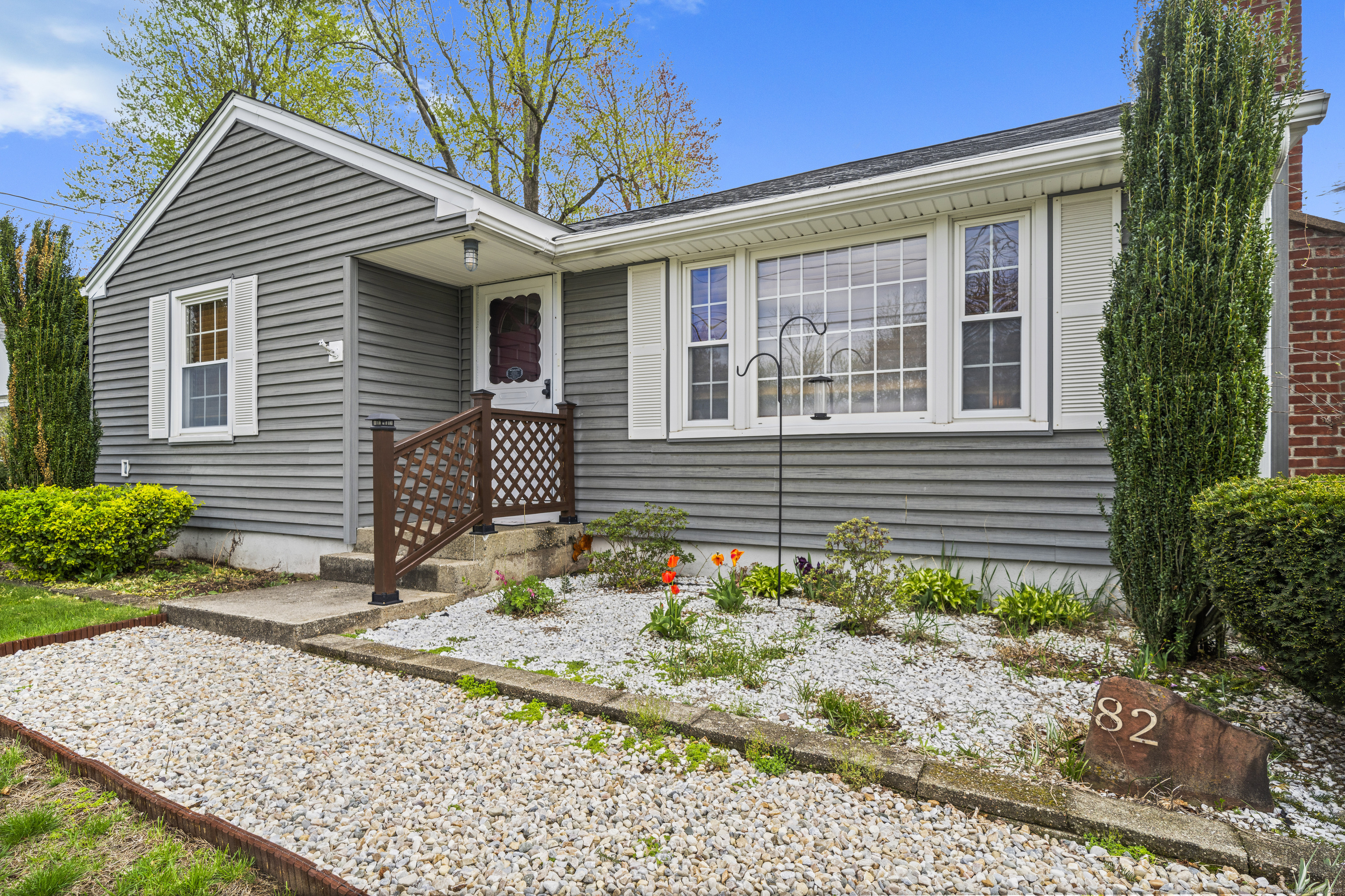 Property Photo:  82 Maple Ridge Drive  CT 06071 