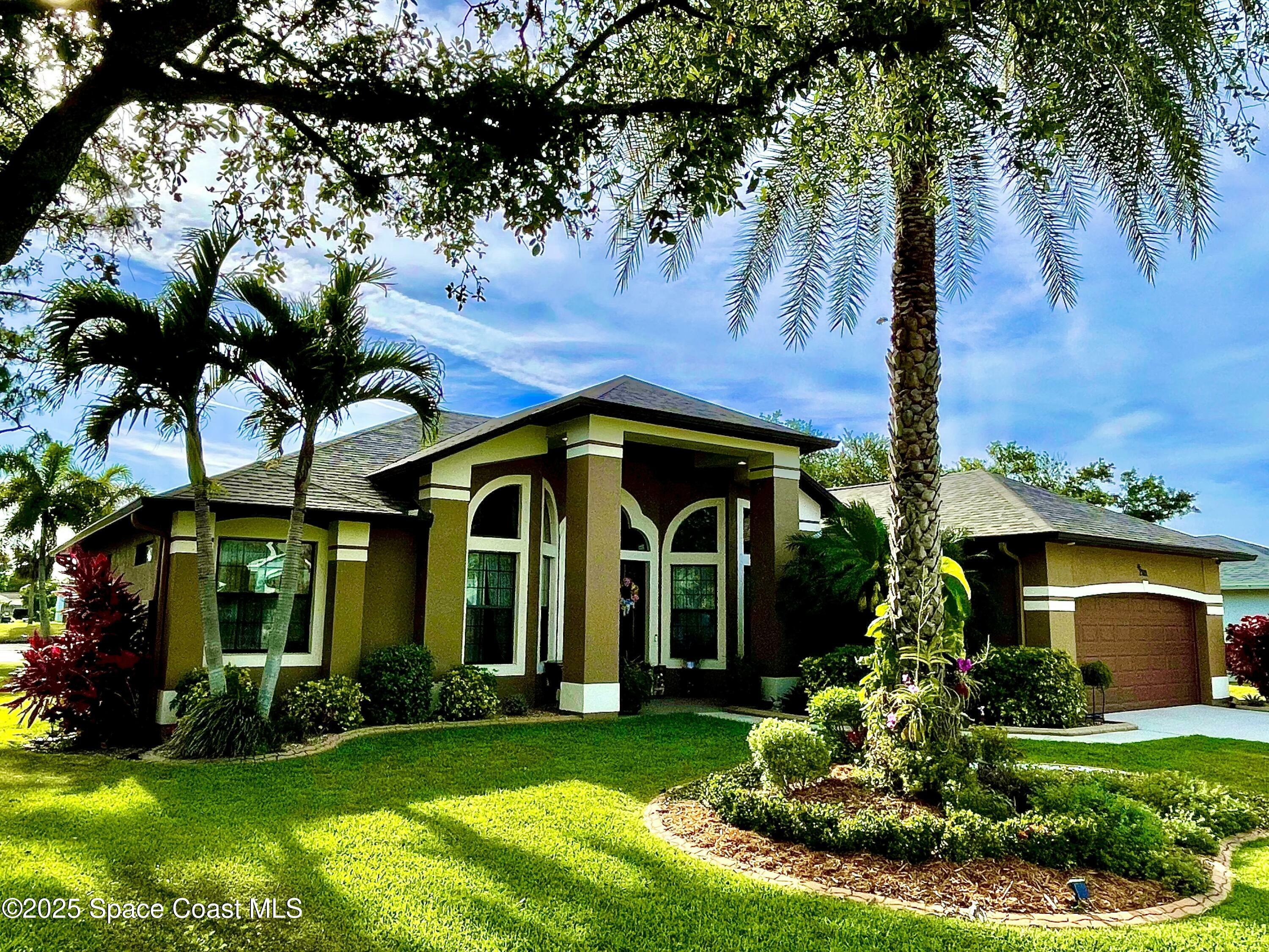 Property Photo: 679 Sheridan Woods Drive FL 32904
