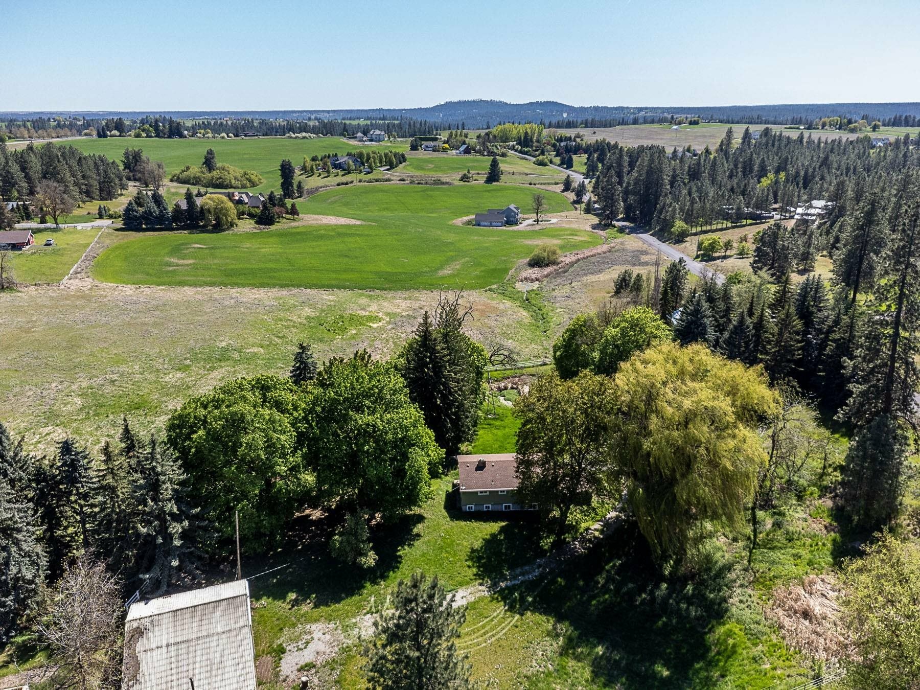 Property Photo: 6811 S Regal Rd WA 99223