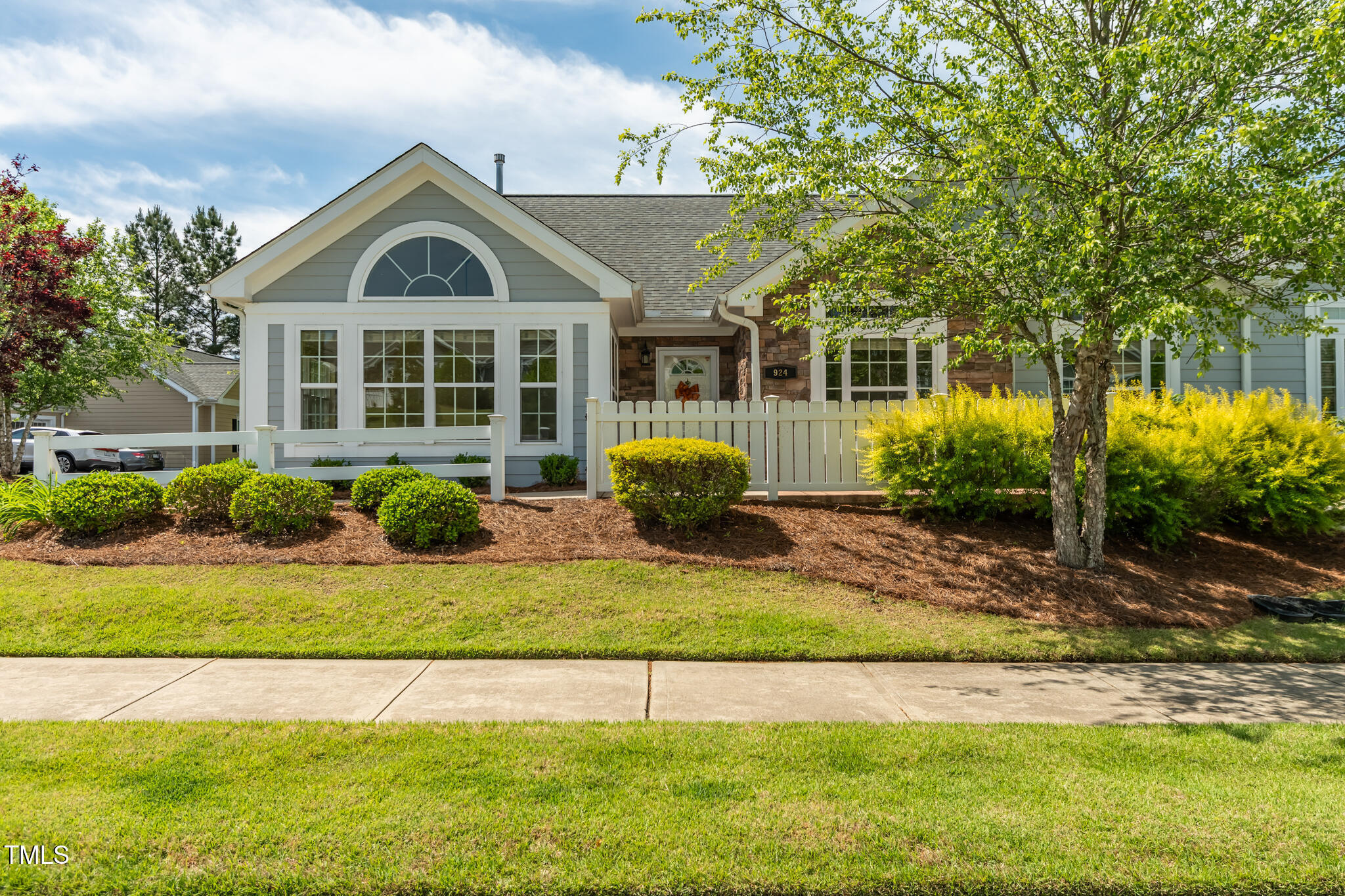 Property Photo: 924 Carolina Bell Road NC 27502