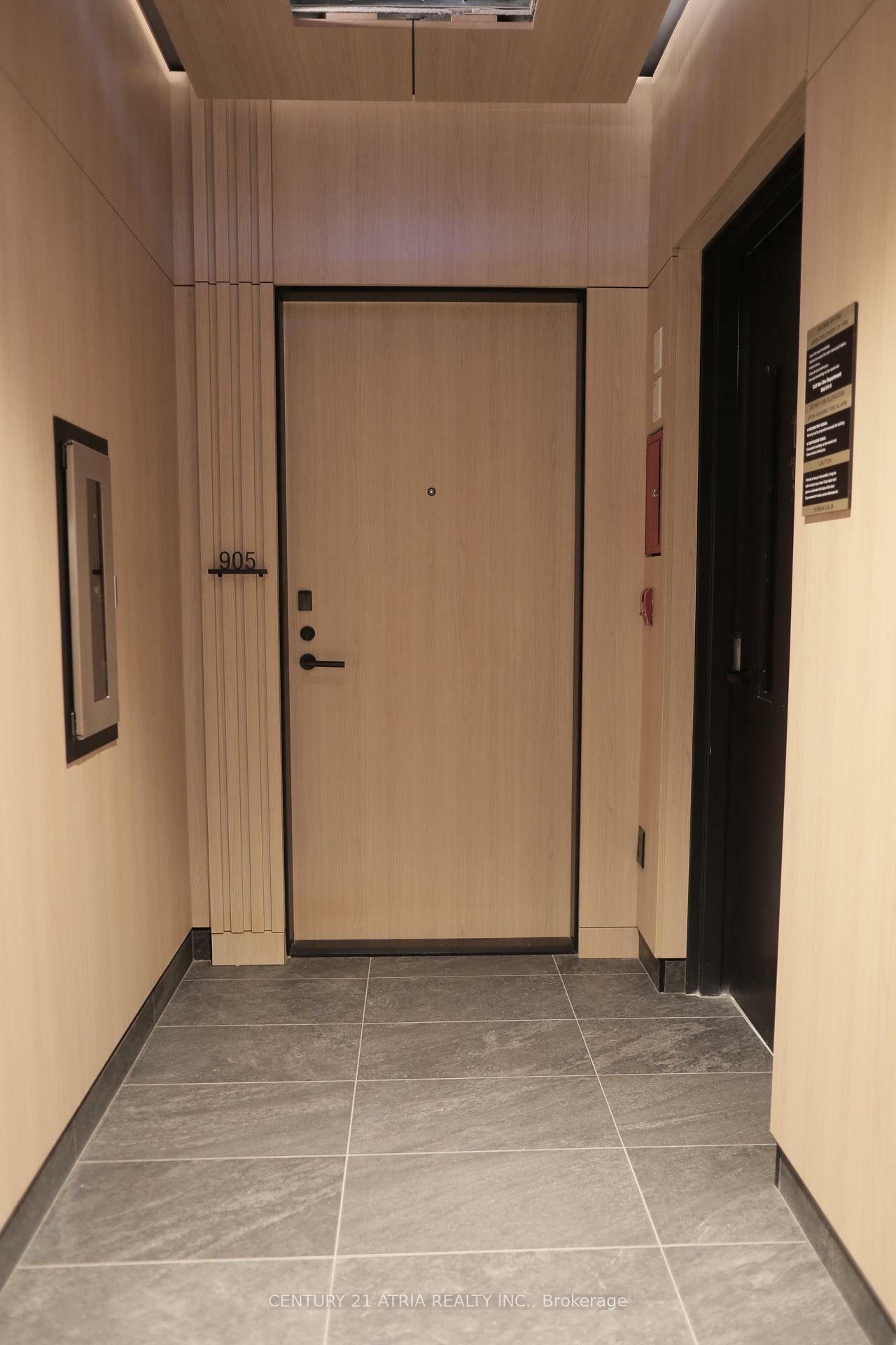 Property Photo: 15 Mercer Street 905 ON M5V 1H2