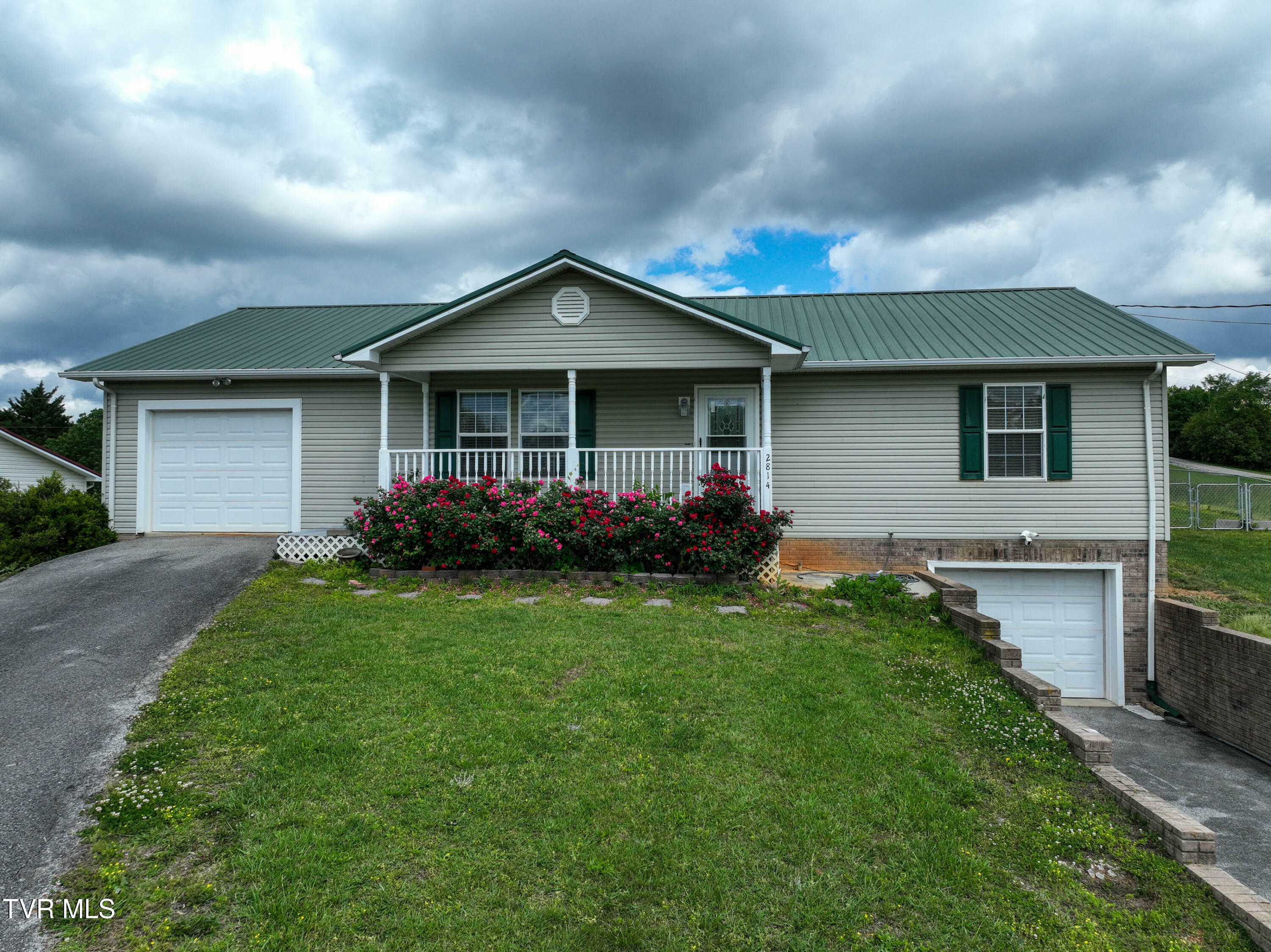 Property Photo: 2814 Newport Highway TN 37743