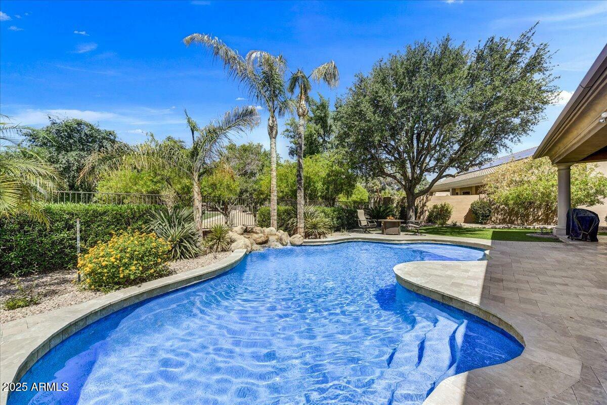Property Photo: 1092 N Roosevelt Avenue AZ 85226