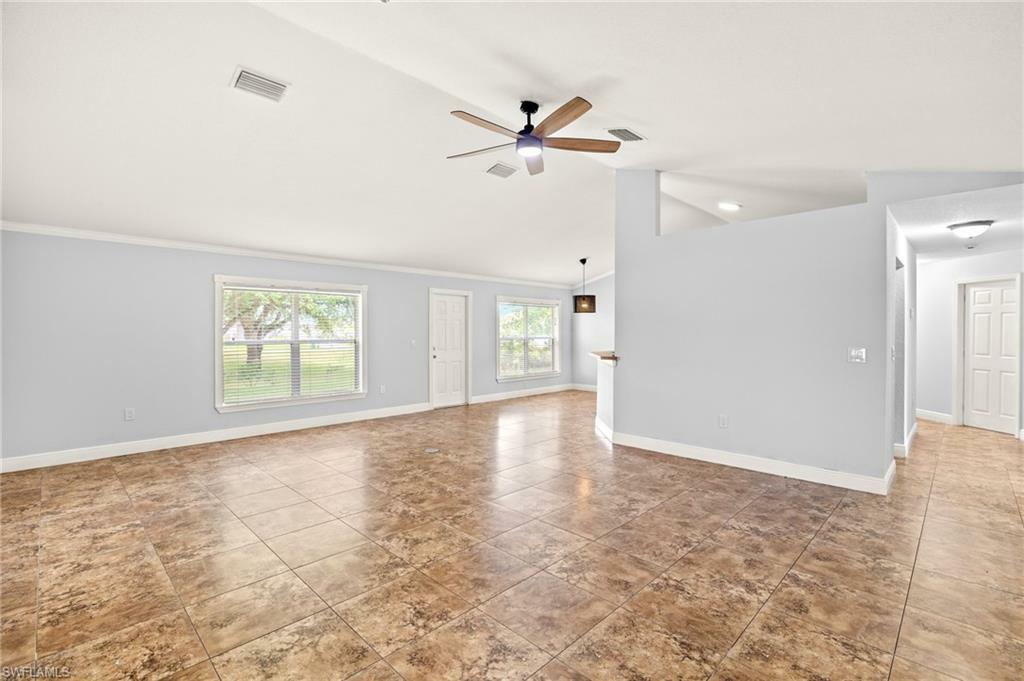 Property Photo:  2212 NW 5th St  FL 33993 