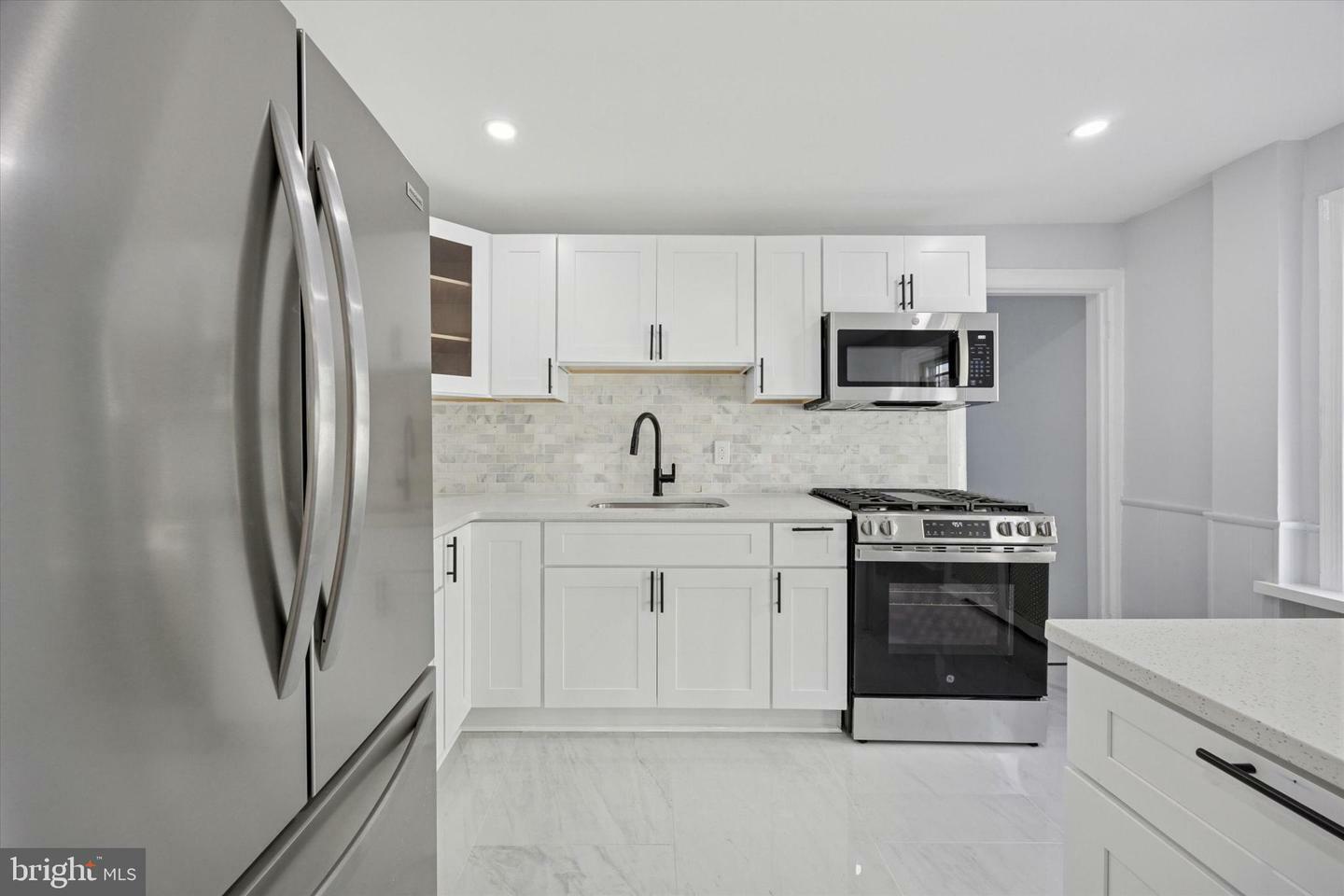Property Photo:  329 Euclid Avenue  NJ 08609 