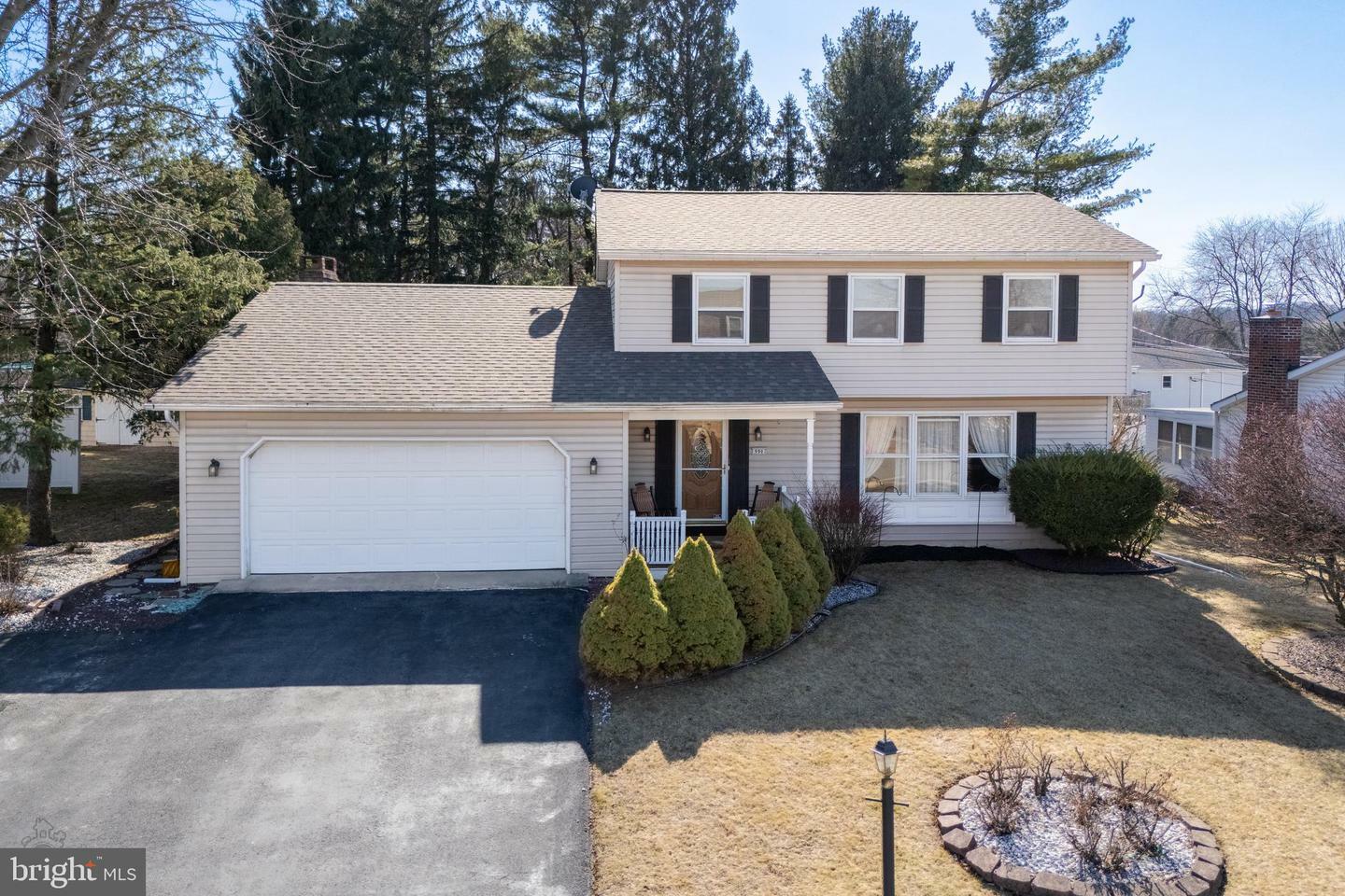 990 Hill Drive  Allentown PA 18103 photo
