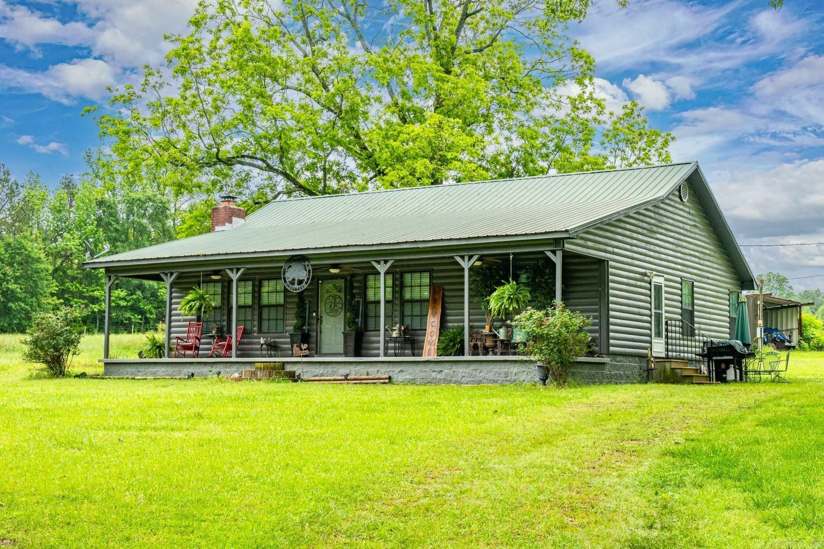 Property Photo: 1270 Hempstead 31 AR 71852