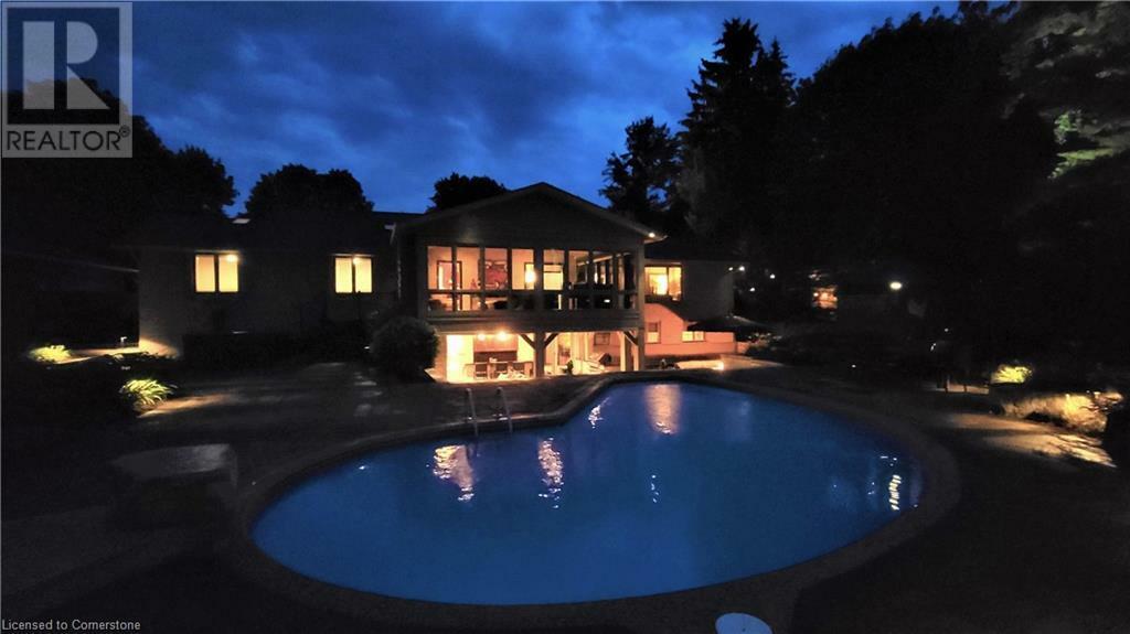 Property Photo: 25 Sunset Drive ON N3Y 4G2