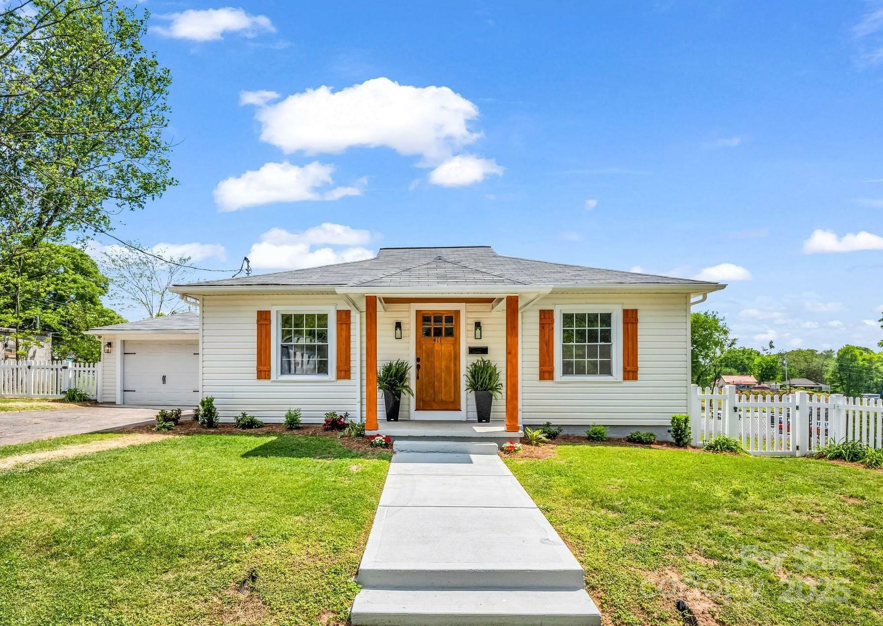 Property Photo: 411 W Sycamore Street NC 28092