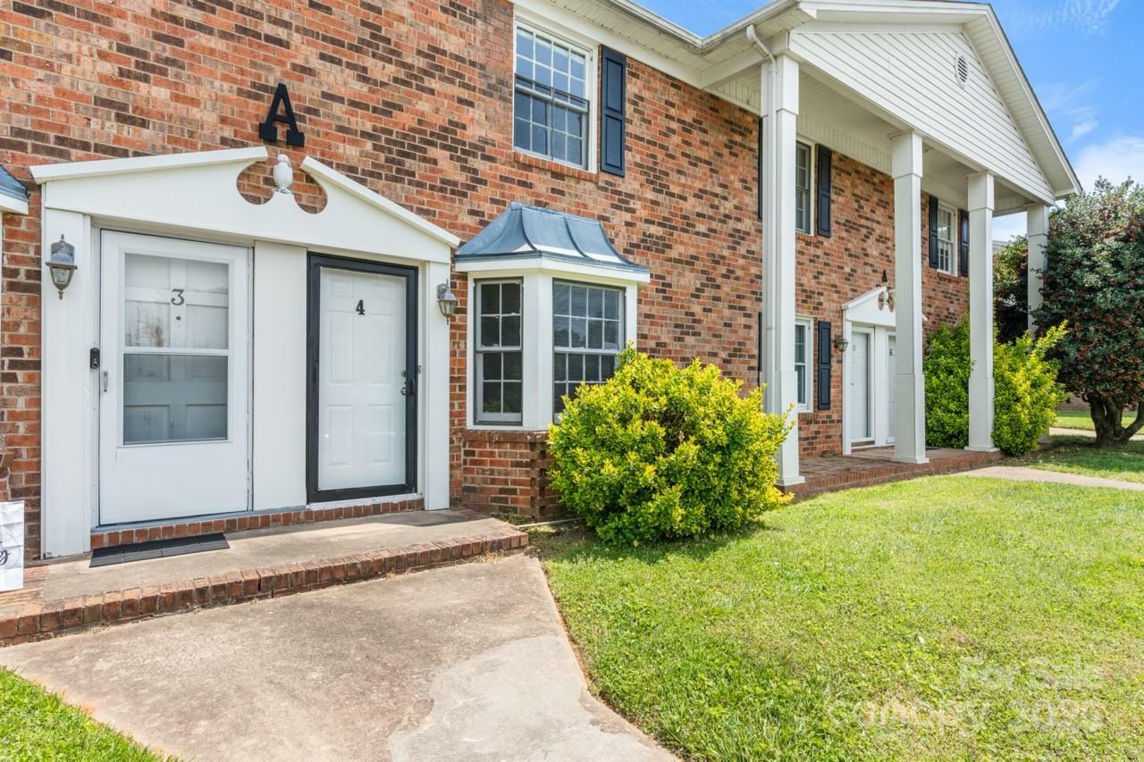 Property Photo: 160 17th Street Place NW NC 28601