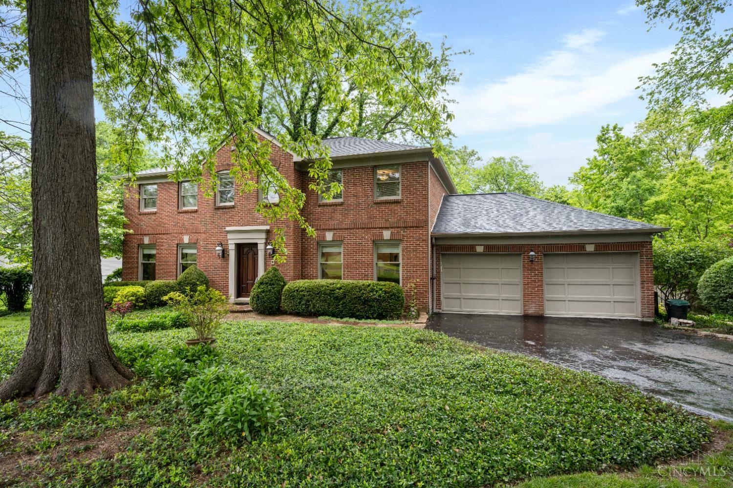 Property Photo: 16 Carpenters Run OH 45241
