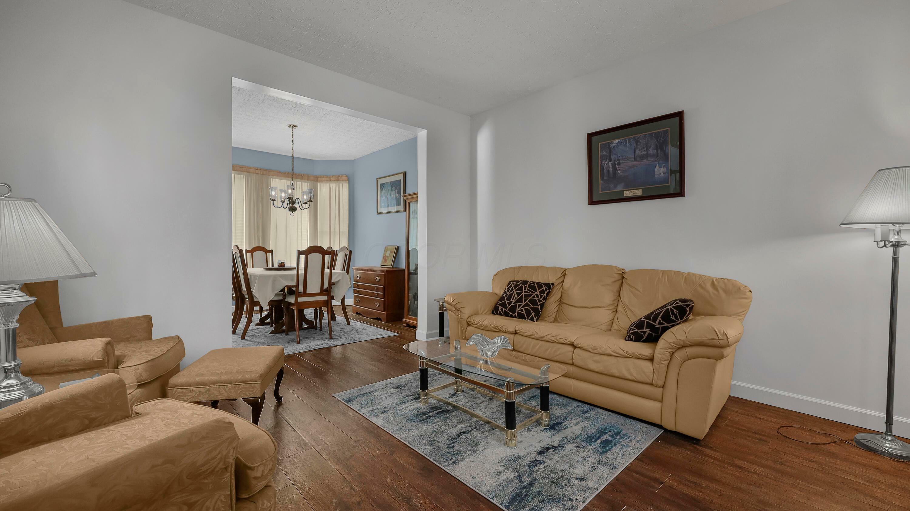 Property Photo: 8827 Bergenia Court OH 43068