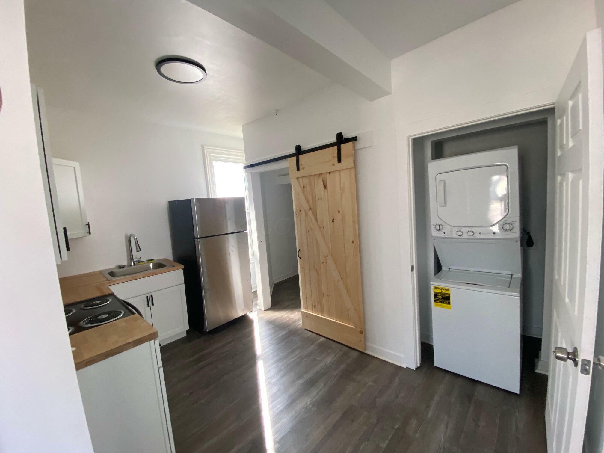 Property Photo: 513 E Main Street OH 43055