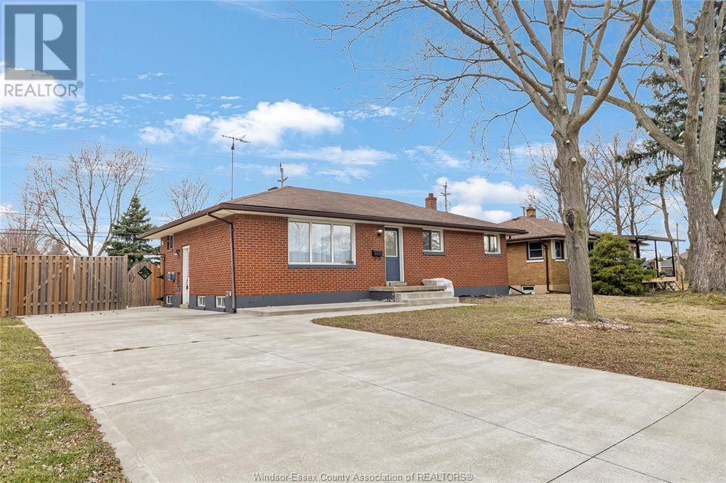 Photo de la propriété: 2715 Askin Avenue ON N9E 3H9