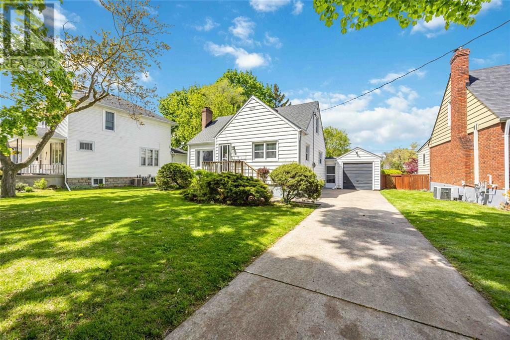 Photo de la propriété: 466 Maxwell Street ON N7T 5E5
