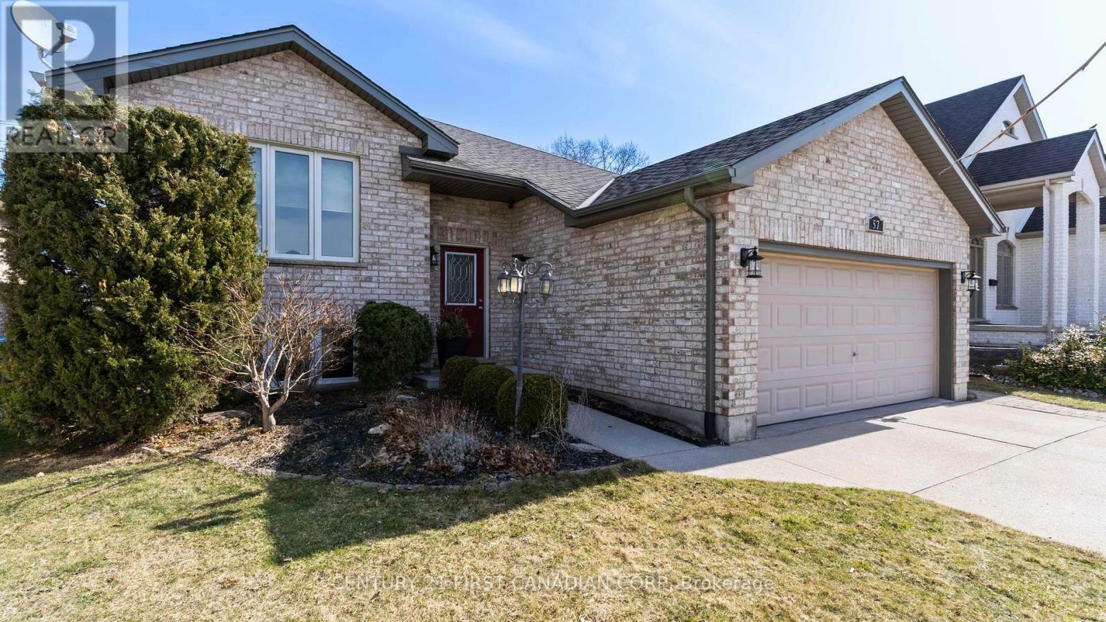 Property Photo: 57 Ridge Street ON N7G 4J9