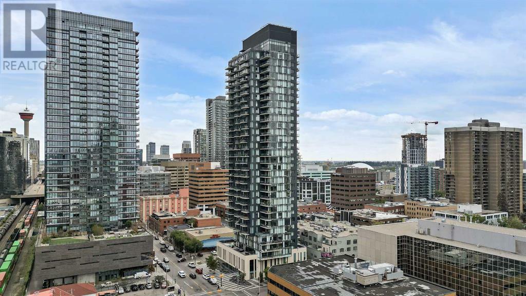 Property Photo: 1010 6 Street Southwest AB T2R 1B4