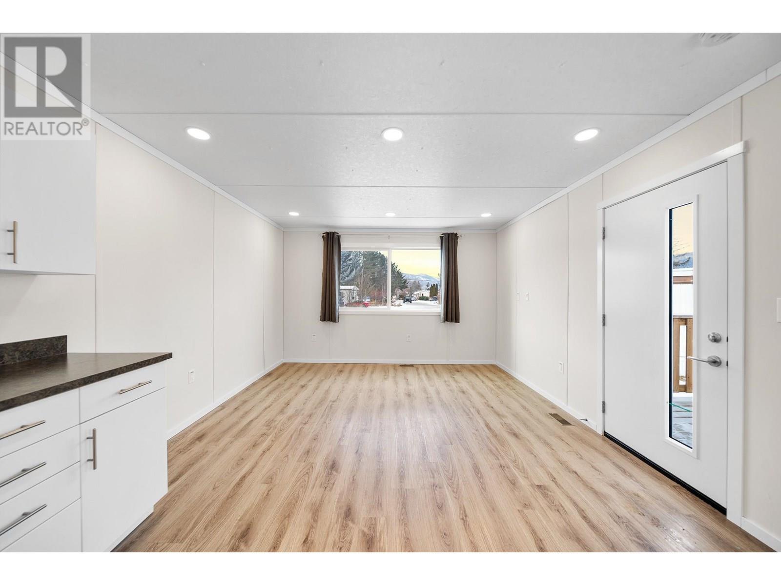 Photo de la propriété:  2776 Clapperton Avenue 4  BC V1K 1G5 