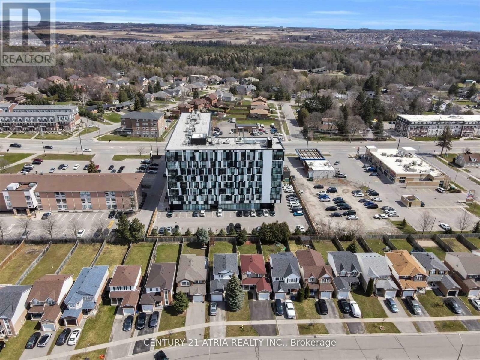 Property Photo: 1900 Simcoe Street North 723 ON L1G 4Y3