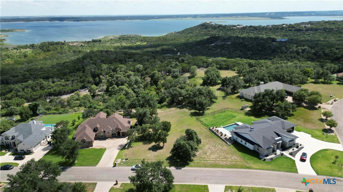 Property Photo: 2124 Balcones Place TX 76513