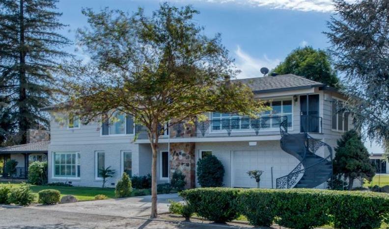 Property Photo: 13155 W Shaw Avenue CA 93630