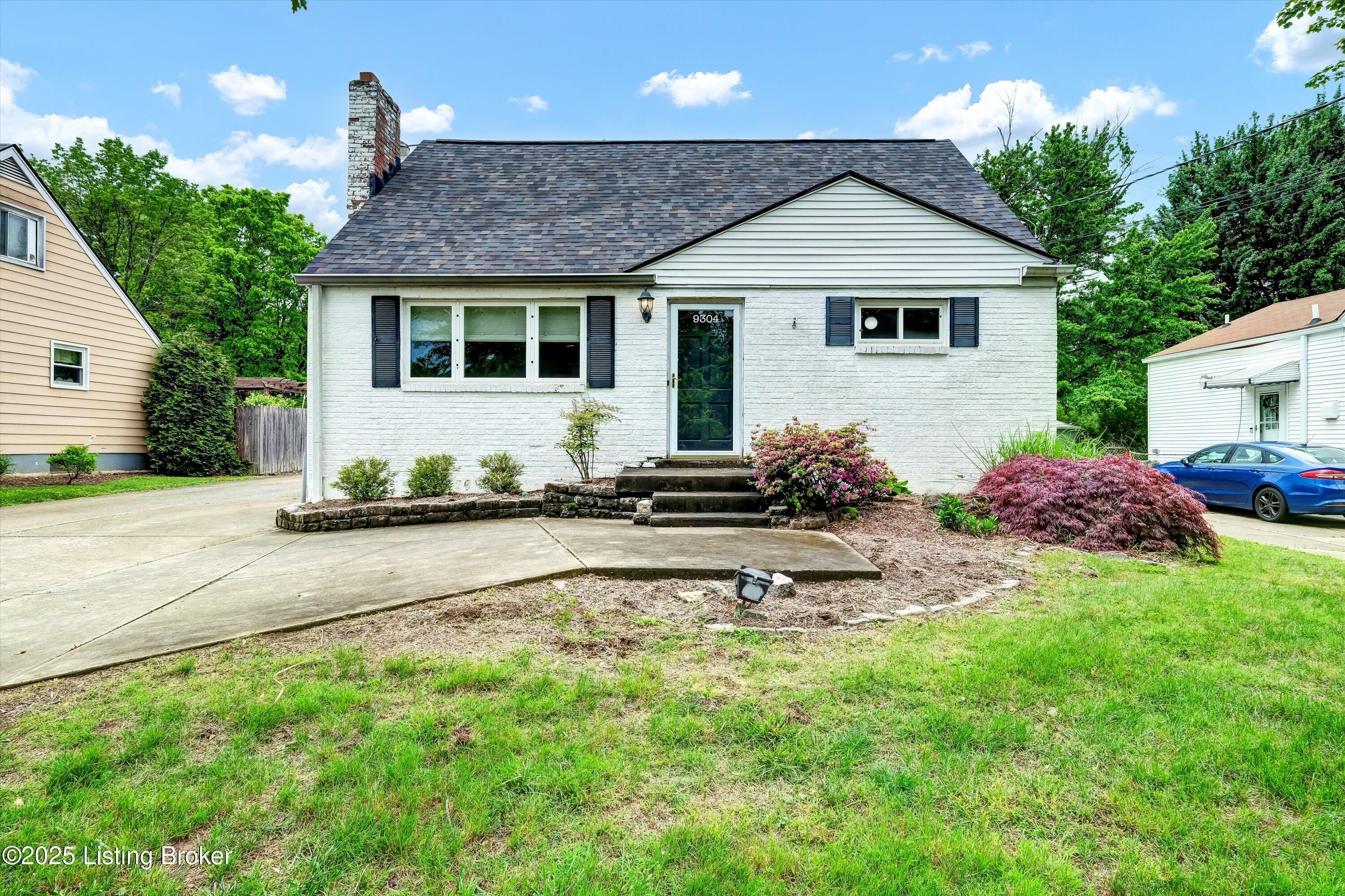 Property Photo: 9304 Michael Edward Dr KY 40291