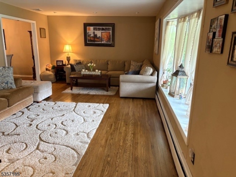 Property Photo:  32 Northgate  NJ 07465 