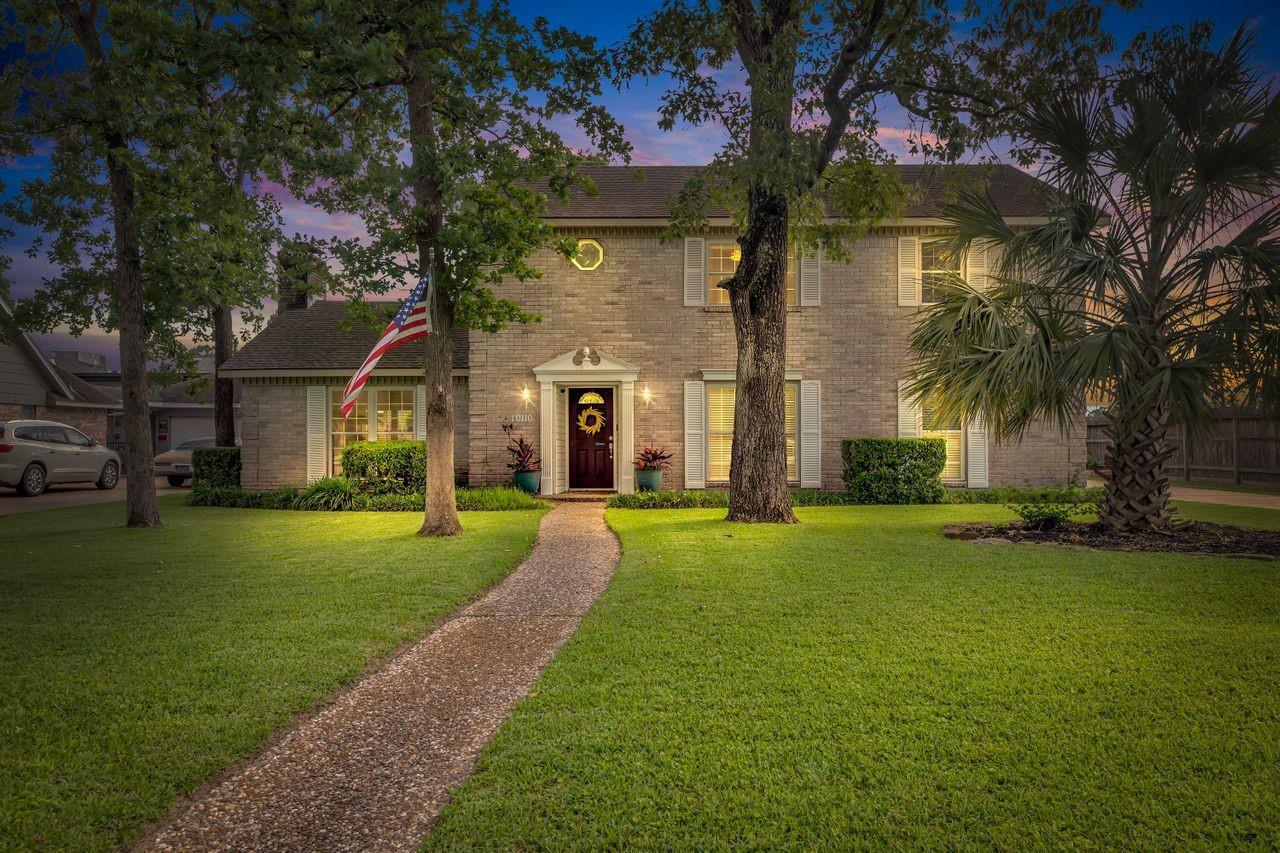 Property Photo: 10110 Cantertrot Drive TX 77338